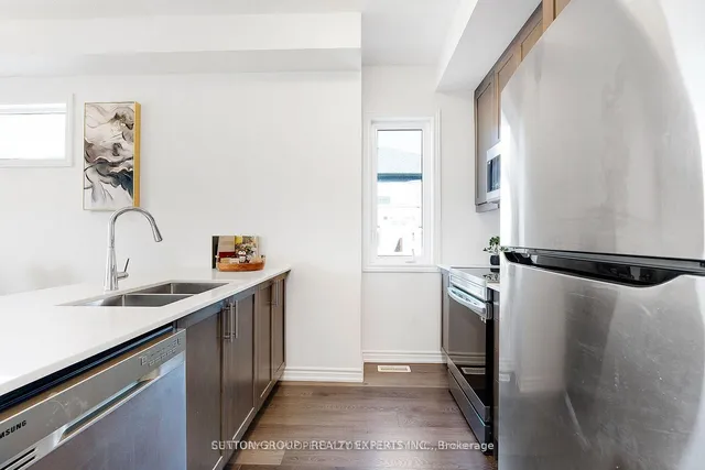 Additional image 4 of 61 Soho St Unit 102