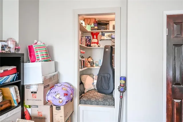 Additional image 23 of 36 James St Unit 905