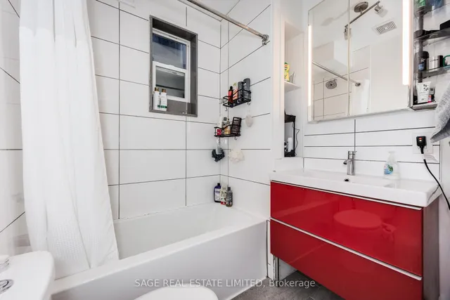 Additional image 11 of 21 Macdonell Ave