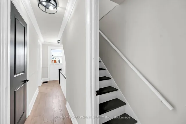 Additional image 29 of 117 Rosslyn Ave