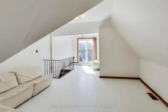 Additional image 24 of 228 Fairview Ave