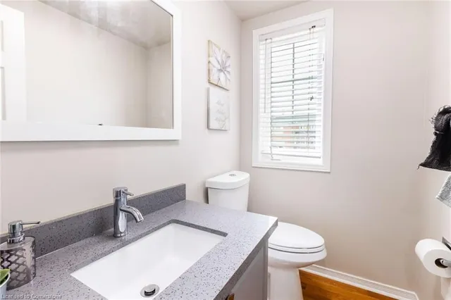 Additional image 33 of 25 Ural Cir