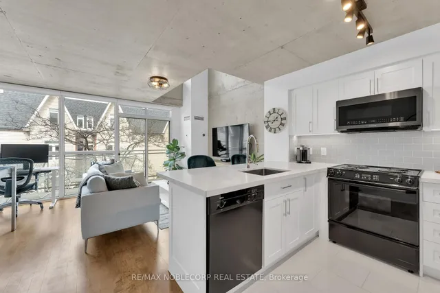 Additional image 7 of 954 King St Unit 323