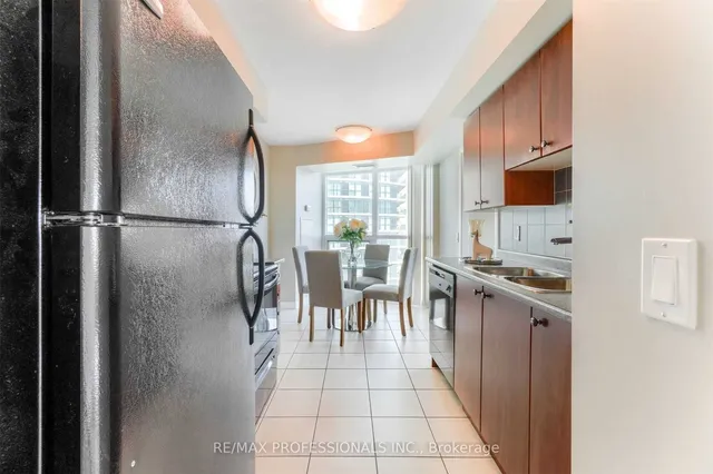 Additional image 15 of 225 Sherway Gardens Rd Unit 2007