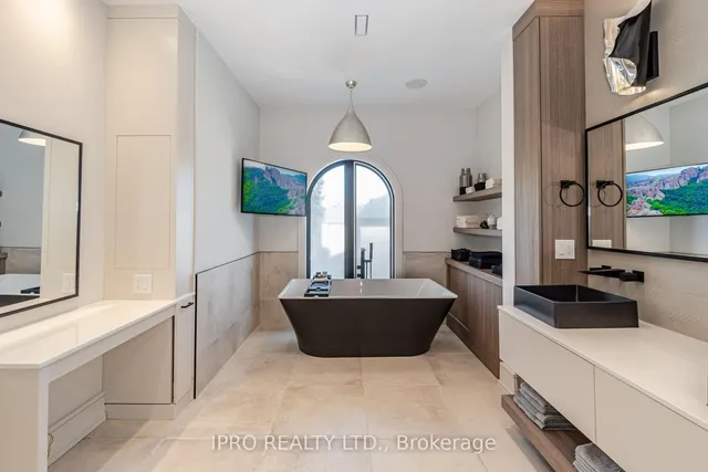 Additional image 26 of 85 Kingsway Cres