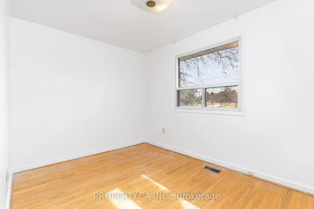 Additional image 16 of 35 Combermere Dr