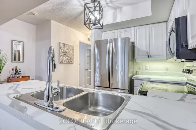 Additional image 2 of 1 Rean Dr Unit 1703