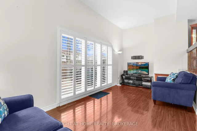 Additional image 4 of 400 Bloor St Unit 100