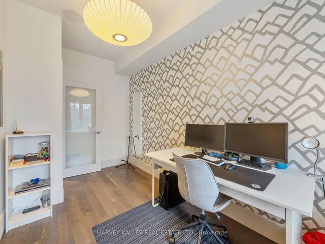 Additional image 37 of 2506 Bayview Ave