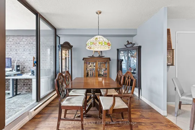 Additional image 16 of 120 Duke St Unit 805