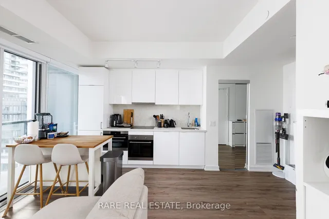 Additional image 6 of 158 Front St. East St Unit 1718