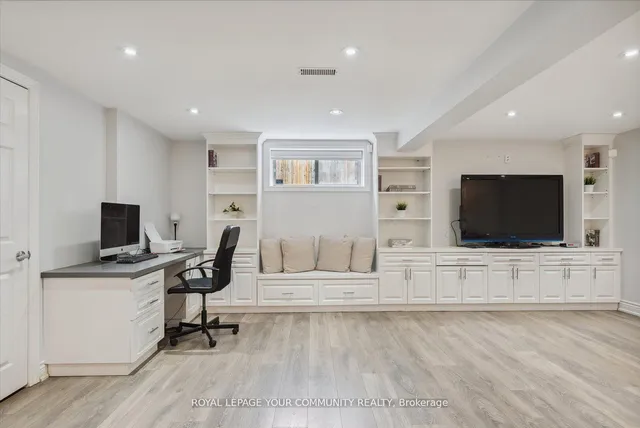 Additional image 16 of 80 Princess Margaret Blvd