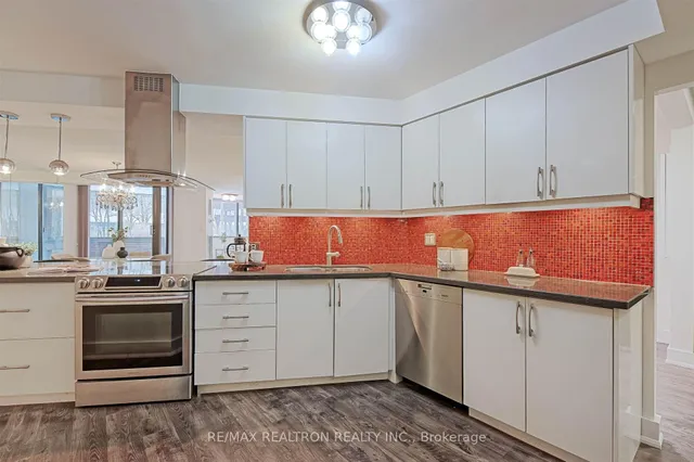 Additional image 14 of 15 Mcmurrich St Unit 204