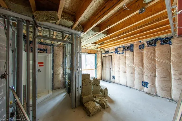 Additional image 6 of 293 King St