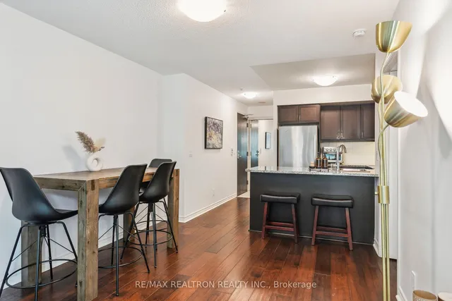 Additional image 15 of 19 Grand Trunk Cres Unit 1215