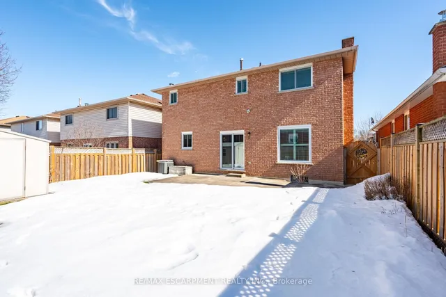 Additional image 47 of 35 Republic Ave