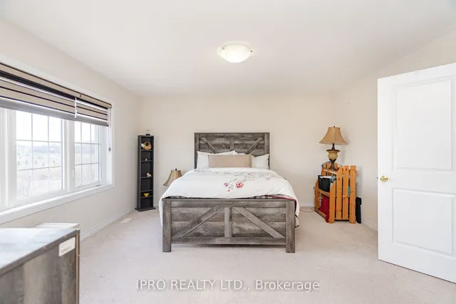 Additional image 21 of 16 Action Dr