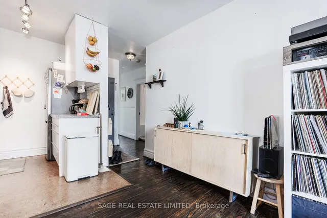 Additional image 17 of 21 Macdonell Ave