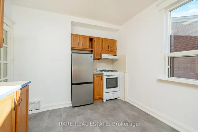 Additional image 22 of 216 Oakwood Ave