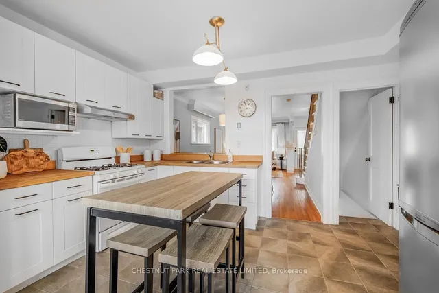 Additional image 16 of 69 Robina Ave