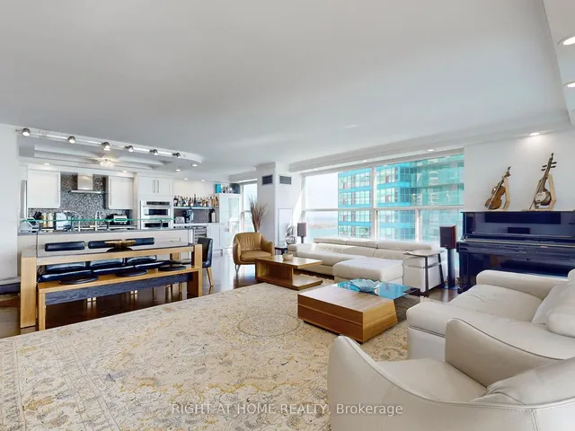 Additional image 19 of 77 Harbour Sq Unit 3408