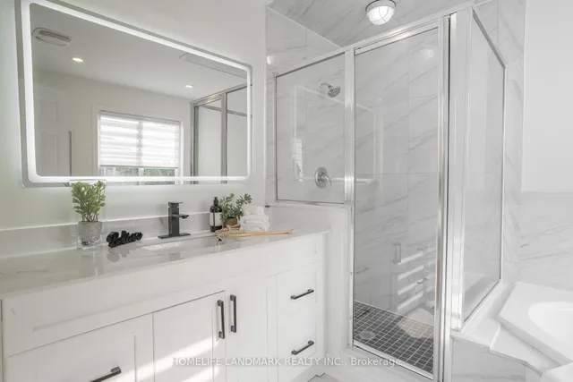 Additional image 18 of 36 Frontenac Cres