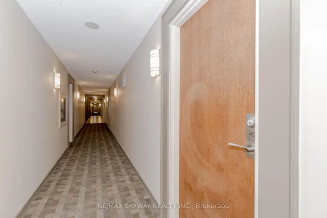 Additional image 9 of 215 Queen St Unit 403