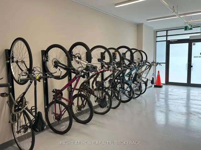 Additional image 35 of 101 Shoreview Pl Unit 111