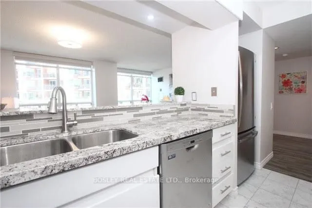 Additional image 3 of 942 Yonge St Unit 312