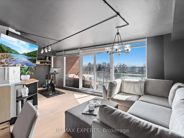 Additional image 13 of 550 Queens Quay Unit 412