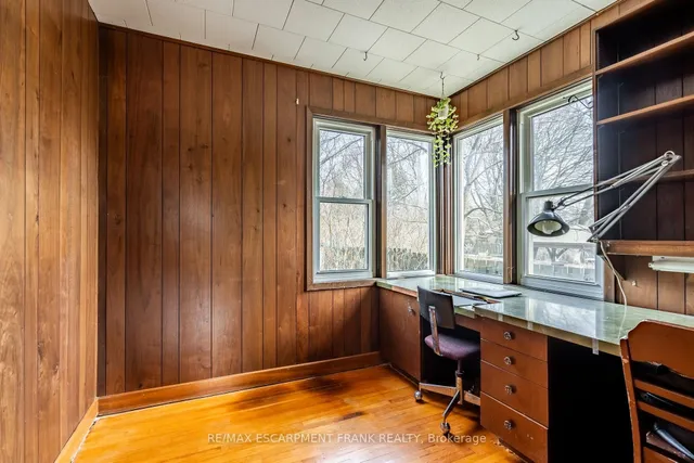 Additional image 20 of 147 LLOYMINN Ave