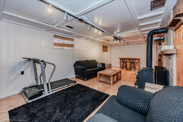 Additional image 29 of 1275 Ottawa St