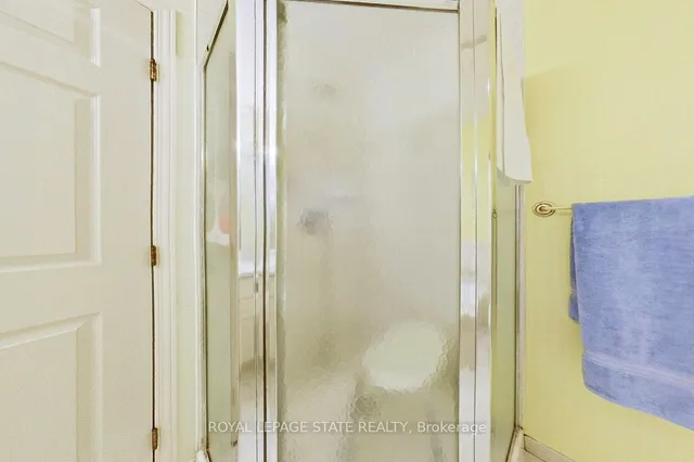 Additional image 20 of 60 Redfern Ave