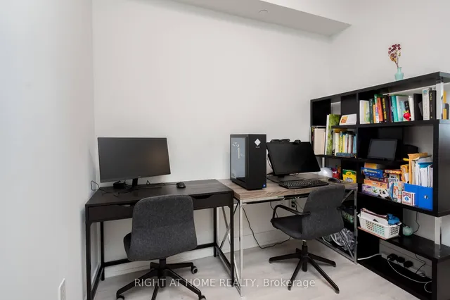 Additional image 9 of 30 Inn On The Park Dr Unit 3101