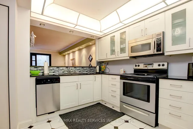 Additional image 13 of 22 Hanover Rd Unit 205