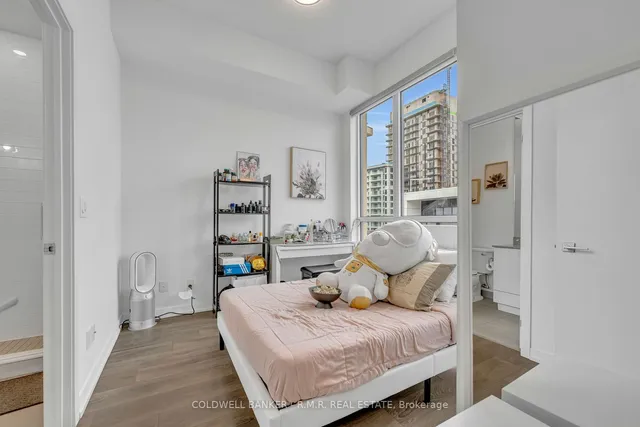 Additional image 21 of 49 East Liberty St Unit 2601