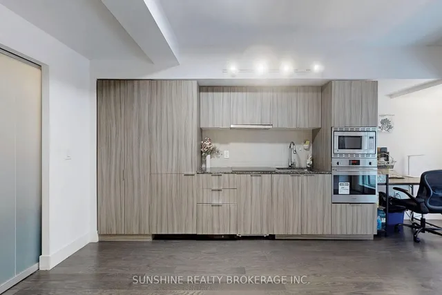 Additional image 30 of 955 Bay St Unit 905