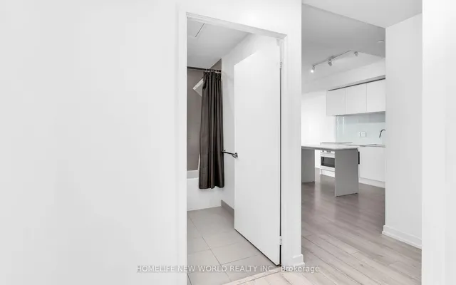 Additional image 16 of 33 Helendale Ave Unit 1022