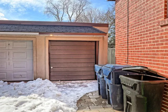 Additional image 38 of 260 Windermere Ave