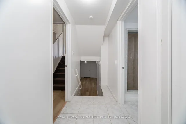 Additional image 26 of 113 Parkwood Cres