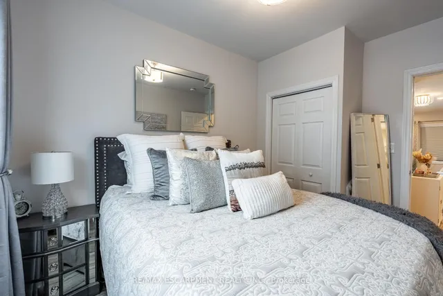 Additional image 25 of 925 Garth St