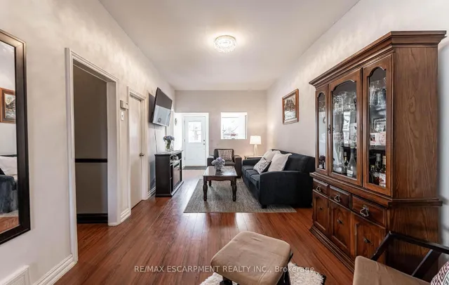 Additional image 6 of 174 East 24th St