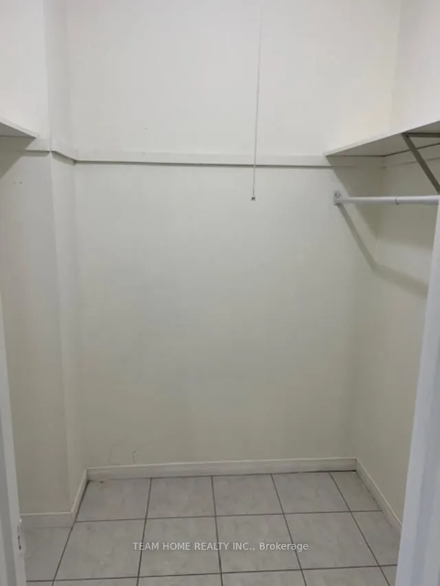 Additional image 19 of 72 SWENNEN Dr