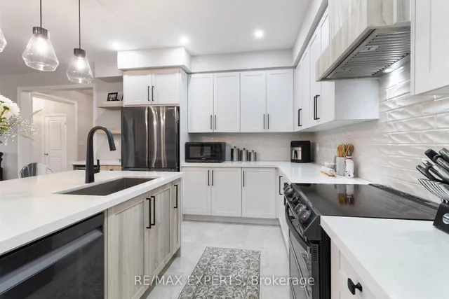 Additional image 18 of 12 Moorcroft Pl