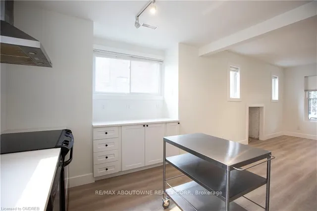 Additional image 18 of 49 Fairleigh Ave