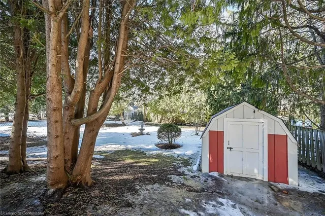 Additional image 36 of 50 Tweedsmuir Ave