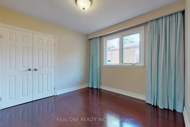 Additional image 25 of 17 Foursome Cres