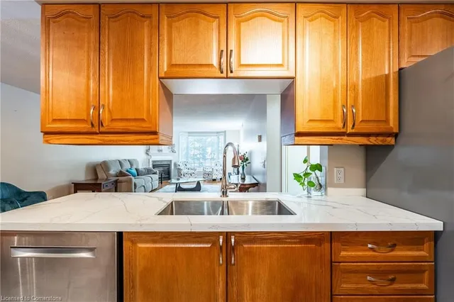 Additional image 6 of 990 Golf Links Rd Unit 106