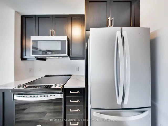 Additional image 14 of 470 Dundas St Unit 811