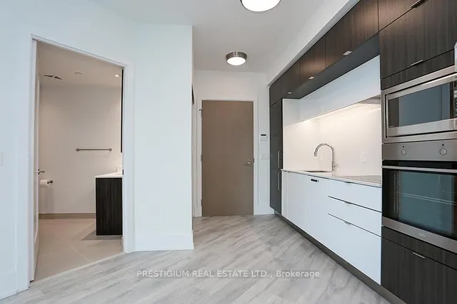 Additional image 7 of 1 Edgewater Dr Unit Ph06